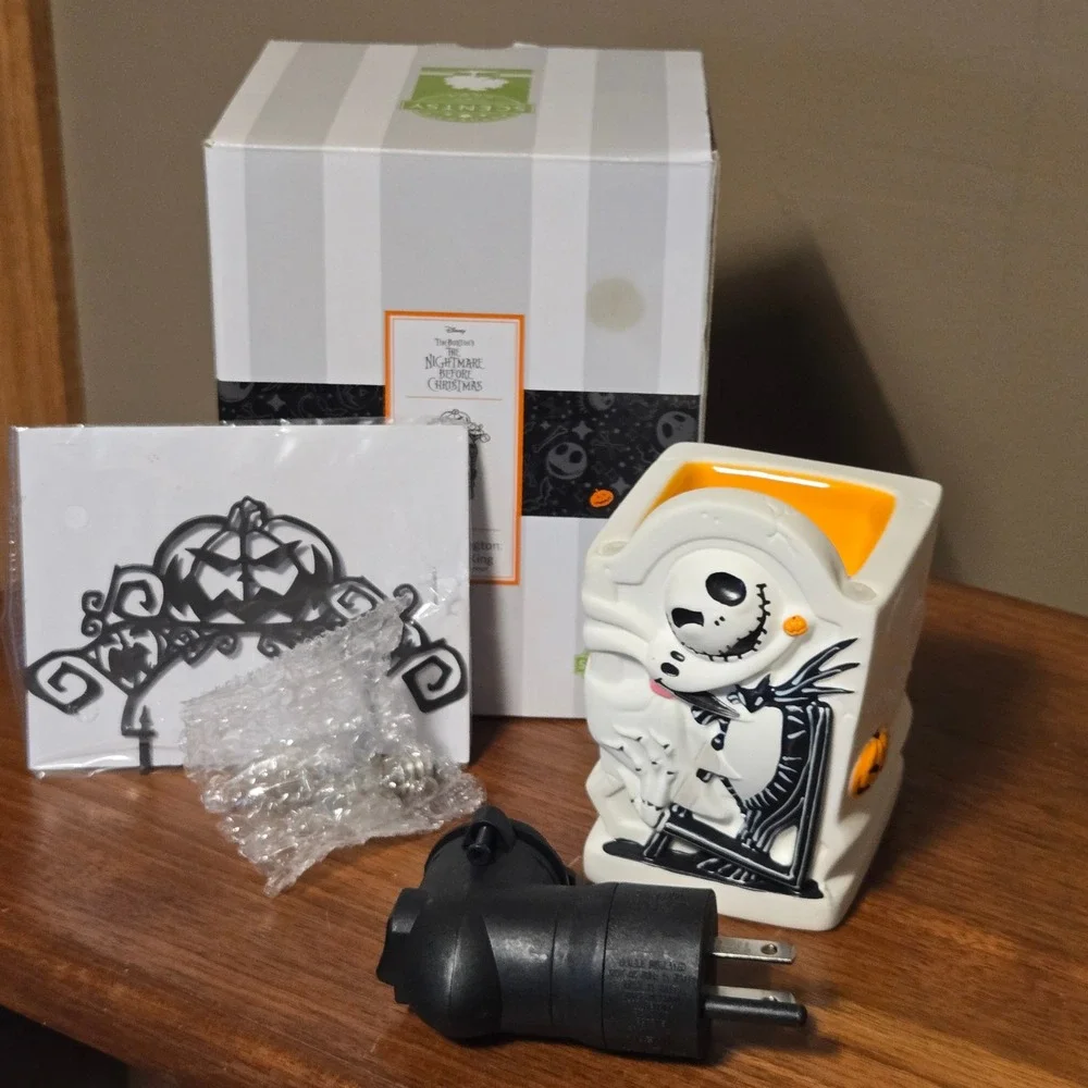 Scentsy Jack Skellington Pumpkin King Mini Warmer Nightmare Before Christmas Box